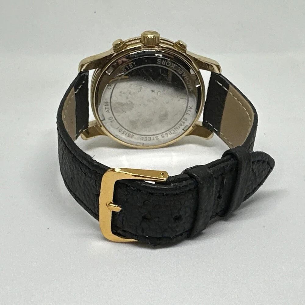 Michael Kors Runway MK6161 Womens Black Leather Strap Analog Quartz Watch HME550